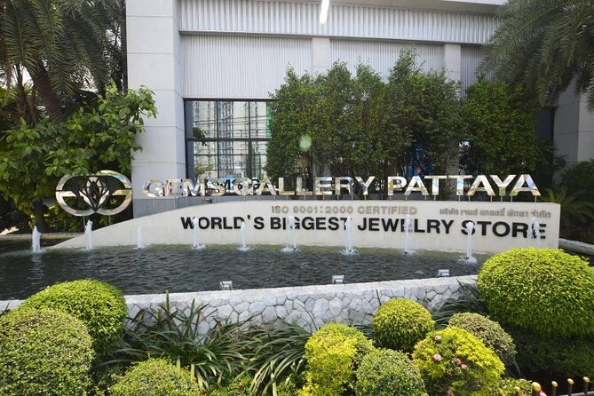6 Hour Private Selfie City Tour in the Landmark of Pattaya - Stop 4: Pattaya City Sign viewpoint on Pratumnak Hill