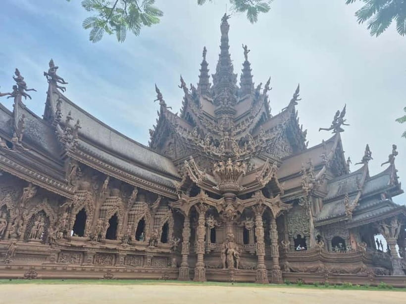 Bangkok: Pattaya Truth Sanctuary Guided Tour & Coral Island - Ride South: What the Drive Feels Like (and Why It’s Worth It)