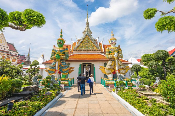 Bangkok Temples Private Tour from Pattaya – Full Day - Wat Arun (Temple of Dawn): Spires, River Air, and Easy Landmark Photos