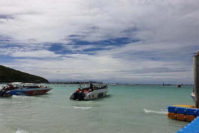 Coral Island speed boa-Parasailing and others activities choice - Small-group feel: why max 15 can matter more than you think