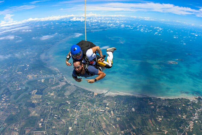 First Jump Tandem Skydive Pattaya Include Pickup Transfer - Who This Skydive Suits Best (and Who Should Rethink It)