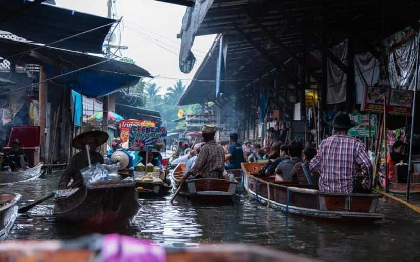 Pattaya: Buddha, Floating Market, Gems Museum Tour & Lunch - Lunch and the real value of the $19 price