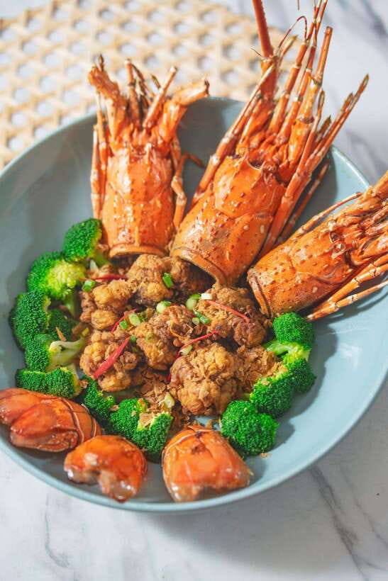 Pattaya: King Seafood Buffet Package - Price and value at about $33 per person