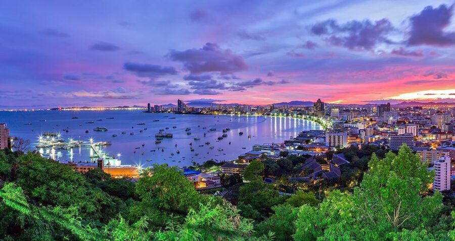 Pattaya: Private Customizeable City Highlights Tour & Driver - Who This Tour Best Suits (And Who Might Want Something Else)