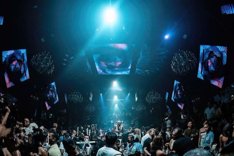 Pattaya: Rooftop, Nightclubs, Nightmarket & Walking Street - Logistics That Matter: Meet Early, Use WhatsApp, Dress Right