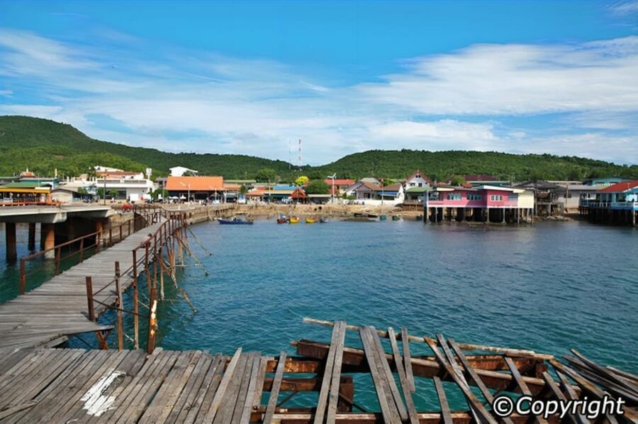 Pattaya's Coral Island Adventure For Indian Traveler - Speedboat Time: 30 Minutes That Changes the Mood